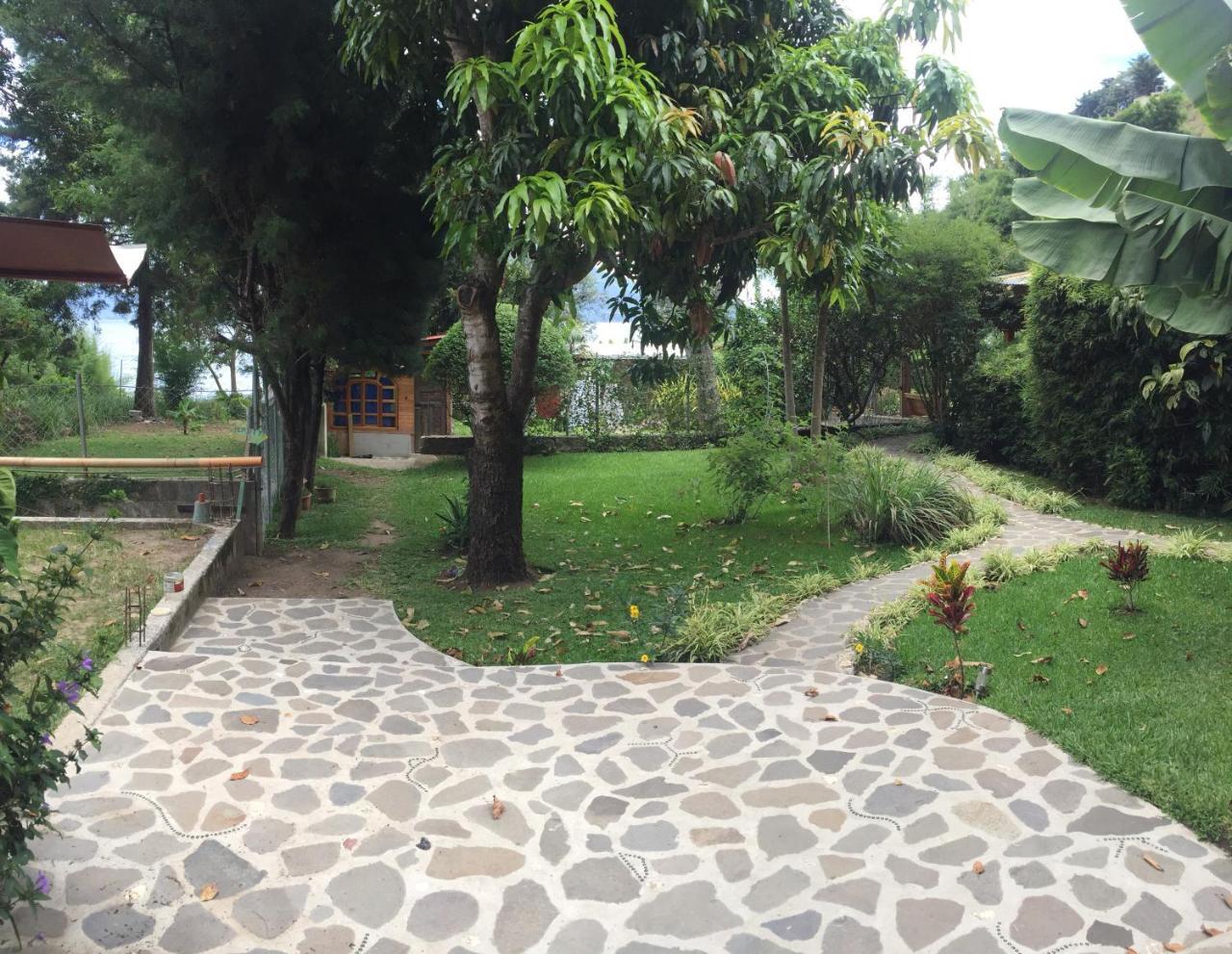 Lake Front Cabin At Los Elementos Santa Cruz La Laguna Exterior photo